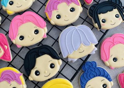 boy and girl face cookies